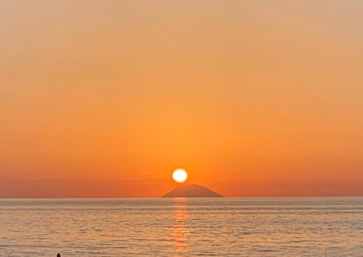 Boutique Apartment With Beach Within Walking Distance, Near Tropea 파르겔리아 외부 사진